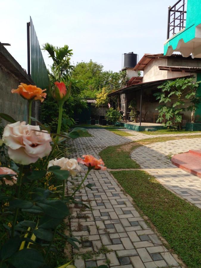 Thomasha Homestay Wellawaya Exterior photo